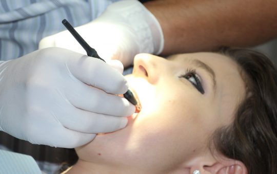 Pourquoi recourir aux services d’une agence dentaire ?